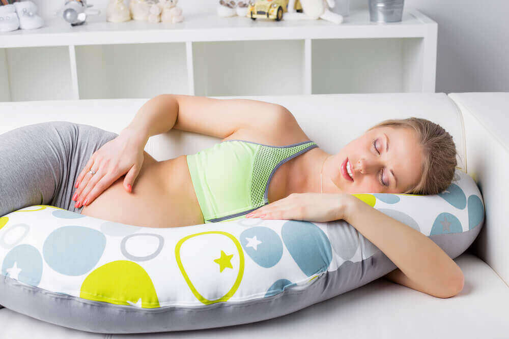 妊婦向けの抱き枕特集！正しい選び方3つのポイント＆おすすめ10選