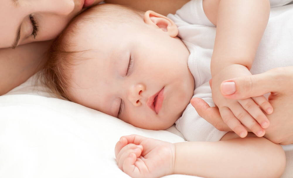 赤ちゃんを寝かしつける10のコツ！なかなか寝ない原因＆解消方法も！