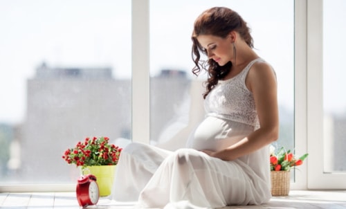 臨月になりお産が近づくと身体に起こる5つのサインとは？