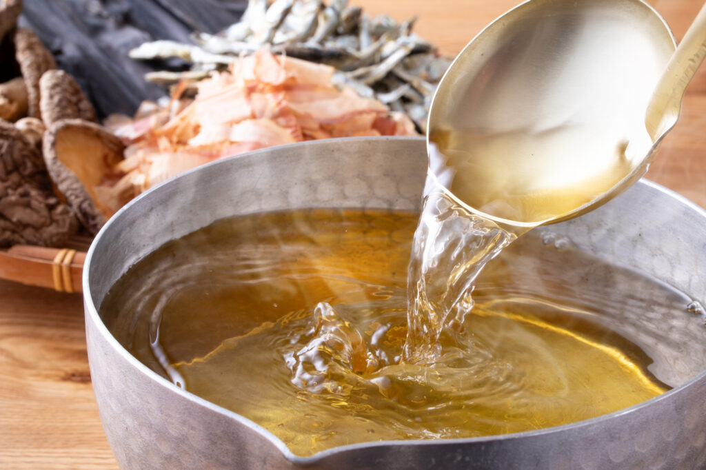 離乳食用の昆布だしの取り方。塩を加えずに煮出した出汁